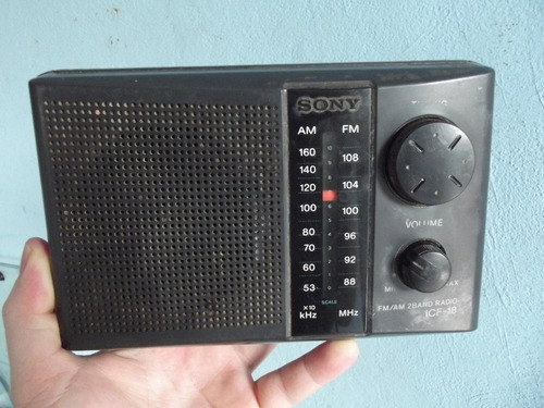 Radio Sony Antigo Icf-18, Funciona Ok,detalhes Na Descriçao