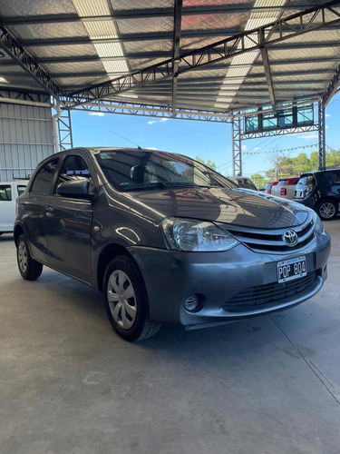 Toyota Etios 2016 1.5  Xs