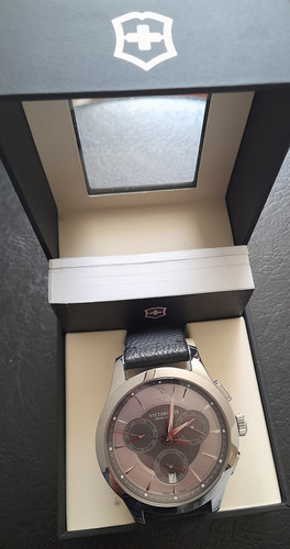 Reloj Victorinox Alliance Cronograph Cuero