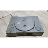 Playstation 1 Fat Só O Aparelho. Controle Não Pegou E O Leitor Nao Leu. Tá Com Defeito. 600.  M32