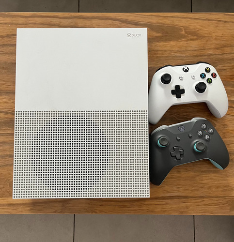 Microsoft Xbox One S 1tb All-digital Edition C/ 2 Joysticks