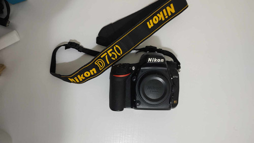 Camera Nikon D750 156k Cliques