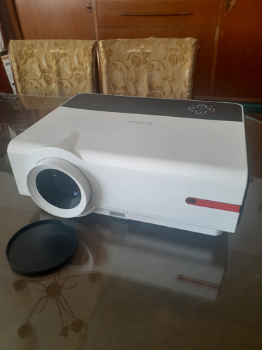 Proyector Gadnic Iron Style 5500 Lum