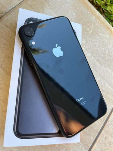 iPhone XR 64g Preto