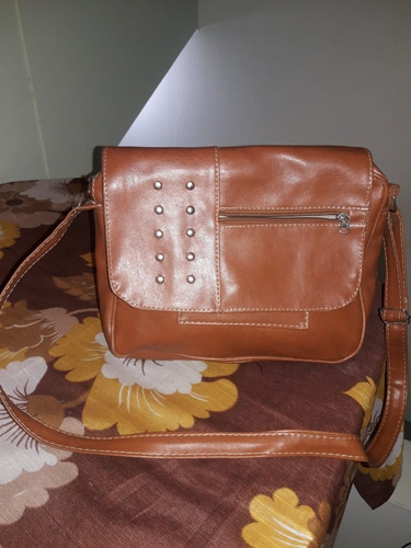 Cartera Bandolera Morral Con Tachas Terracota