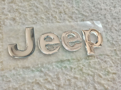 Emblema Palabra Jeep Capot Kk Liberty Grand Cherokee 4g  Foto 4