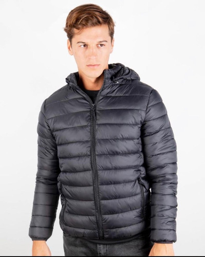 Campera Tip Uniqlo Ultraliviana Importada Hombre Simil Pluma