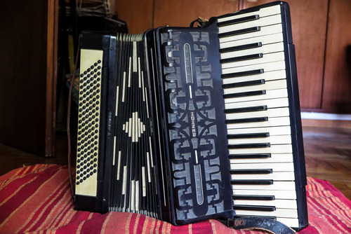 Acordeon Hohner - 120 Bajos