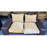 Sofa Dos Cuerpos Tapizado Con 4 Almohadones Montepio_antigue