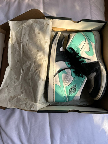 Jordan 1 Mid Tropical Twist Igloo