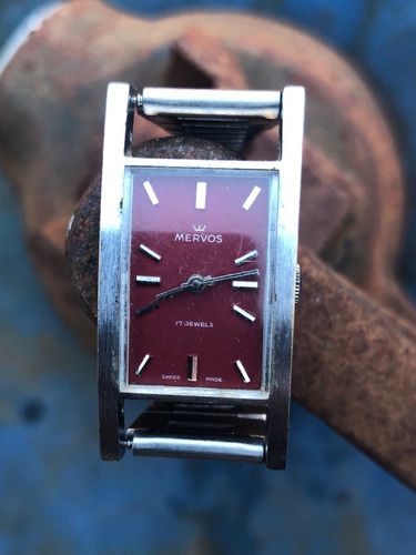 Reloj Mervos 17 Jewels, Calibre Fhf St 6921, Swiss Made.