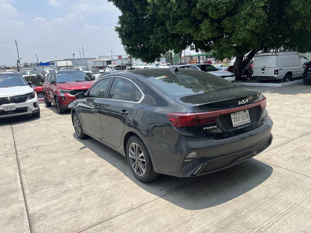 Kia Forte 2022 - Imagen 3
