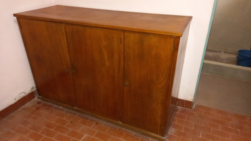 Bargueño 1,50 X 0,99 X 057, 3 Puertas