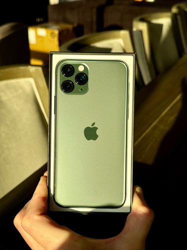 iPhone 11 Pro 512 Gb Green Midnight + Funda Bat Al 100%