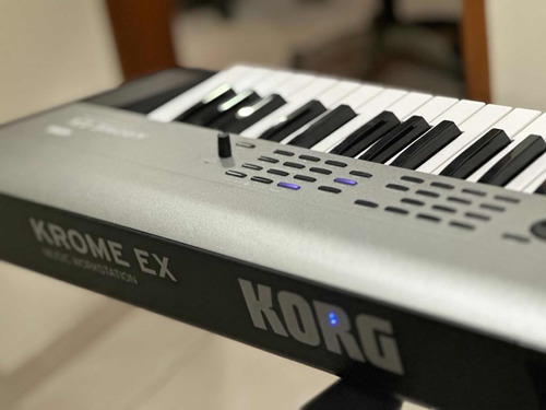 Teclado Korg Krome Ex 73