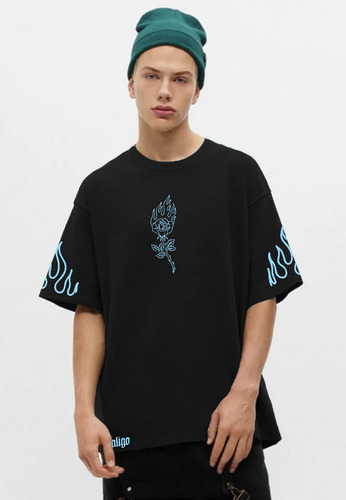 Remera Fire Flower Fuego Flores Goth Grunge Trap Oversized