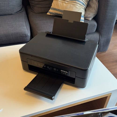 Impresora Multifunción Epson Xp-2101 Con Wifi Negra 220v
