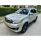 Toyota Fortuner Sr5 4x2 Gasolina 2.7 Automática 7 Puestos