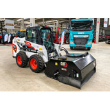 Mini Carregadeira Bobcat S550  Varredeira Hidráulica 