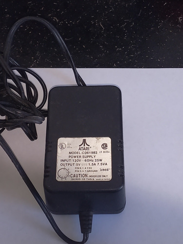 Cargador-adaptador Atari Originl 5v-1.5a 7.5va 7pinesc061982