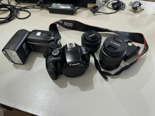 Câmera Canon Eos Rebel T3 + Lente 18-55m+ 50mm + Flash E Bag