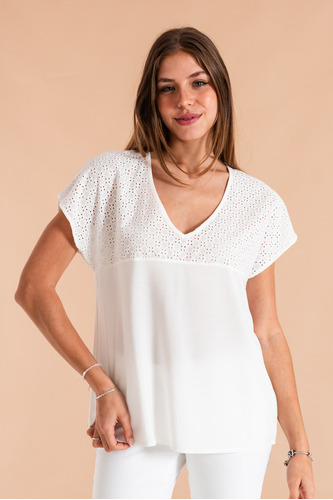 Blusa Broderie Bom