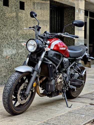 Yamaha Xsr 700