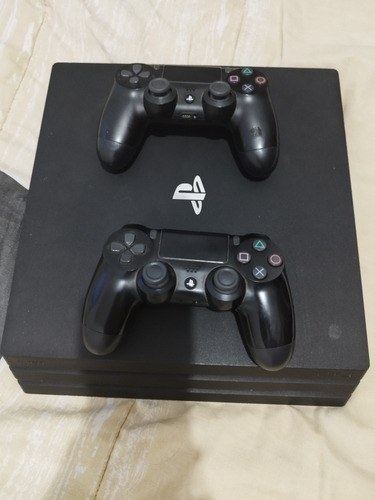 Sony Playstation 4 Pro 1tb Standard Cor  Preto Onyx