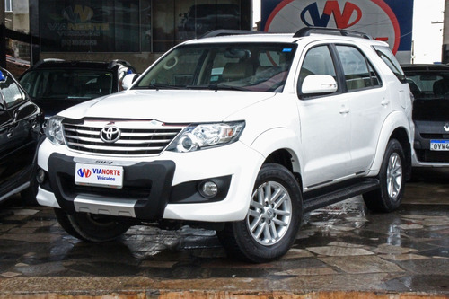 HILUX SW4 2015 2.7 FLEX AUTOM. 73000KM.