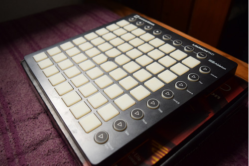 Novation Launchpad Mkii - Controlador Midi 