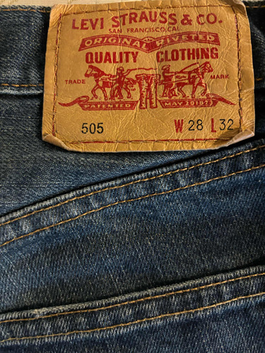 Levis Pantalón Modelo 505 Usado