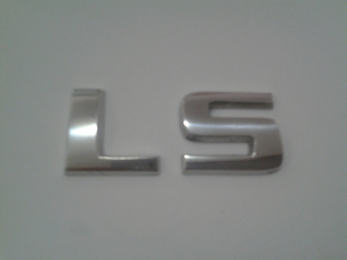 Emblema Ls  Silverado   En Metal Pulido Foto 7