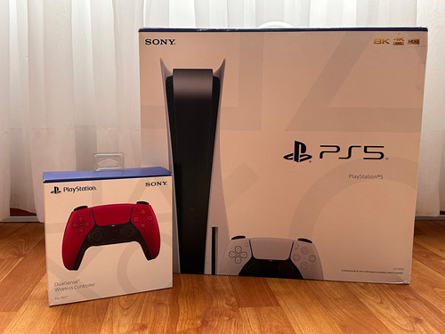 Sony Playstation 5 Disc, 825 Gb + 2 Controles + 2 Juegos