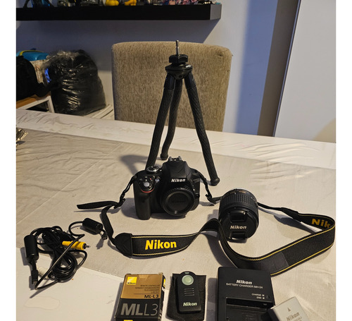 Nikon Kit D3300 + Lente 18-55mm Vr Ii Dslr Color  Negro