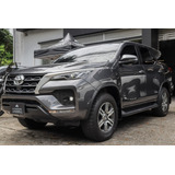 Toyota Fortuner Sr 2.4 Aut.sec Fwd 2022 180