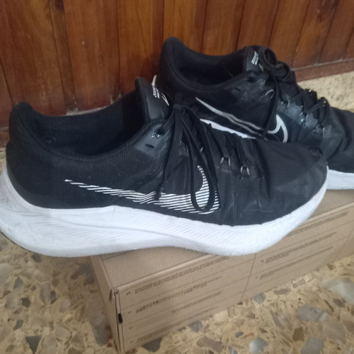 Zapatillas Nike Zoom Winflo Negras 43.5. Muy Buen Estado.