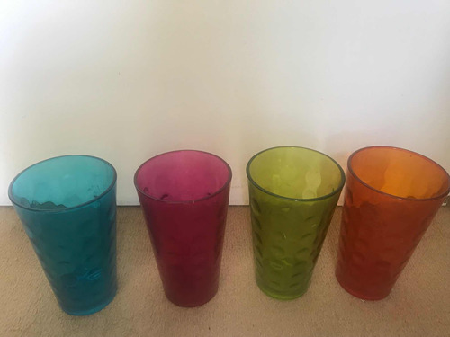 Vendo 4 Vasos De Vidrio Colores