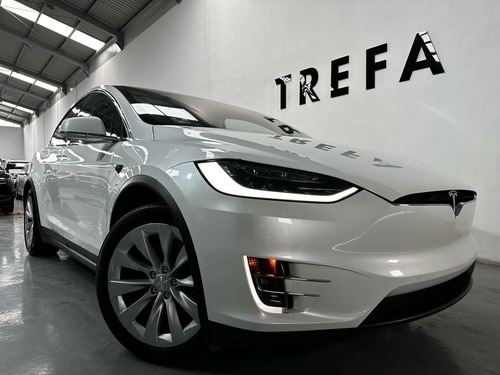 Tesla Model X 2018