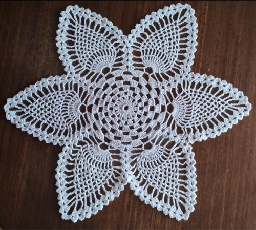 Paño / Centro De Mesa De Piñas Hecho A Mano Tejido A Crochet