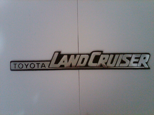 Emblema Toyota Land Cruiser Samuray Autana Burbuja  Metal  Foto 2