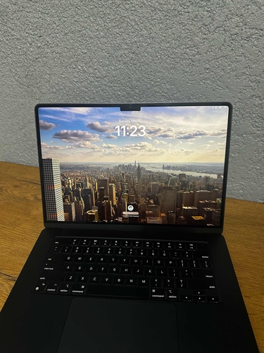 Macbook Air M2 15pulgadas 2023