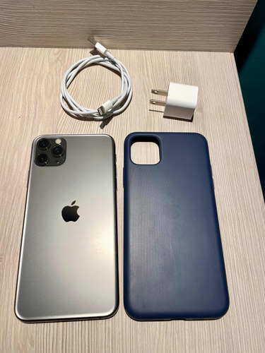 iPhone 11 Pro Max 256 Liberado Con Accesorios.