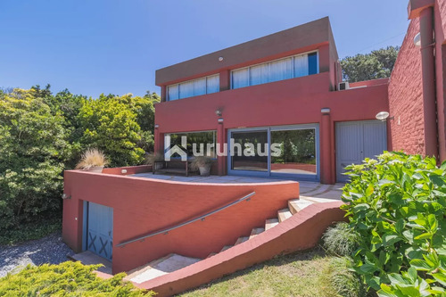 Casa En Venta En Rincon Del Indio 5 Dormitorios