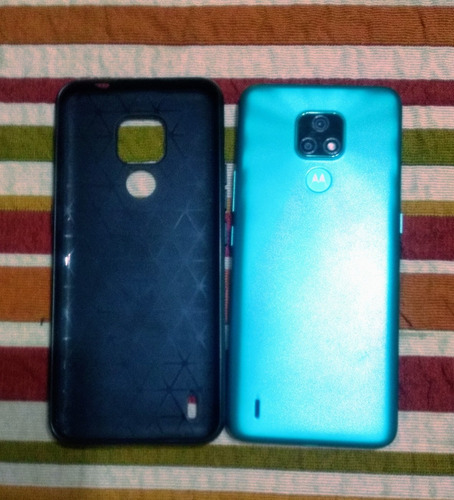 Moto E7 Azul Agua Liberado Para Cualquier Compañía Sin Envio