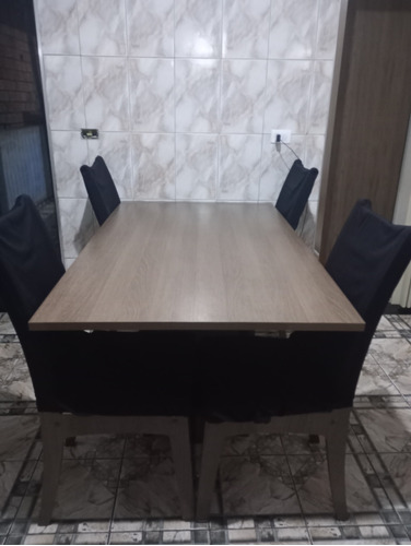 Mesa De 1,50 Com 4 Cadeiras 