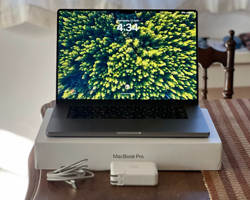 Apple Macbook Pro M1 16  2021  - 16gb  1tb