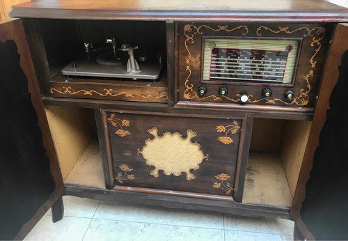 Mueble Combinado Philco Con Radio