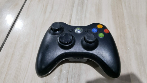 Controle Xbox 360 Funcionando Mas Sem A Tampa Das Pilhas. N9