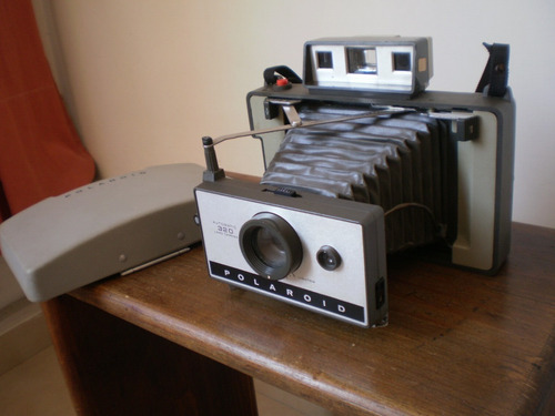 Cámara Polaroid 320 De Fuelle Clásica De Colección Años 60s