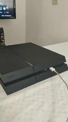 Ps4 Fat, 500gb, Sem Controle, Com Dois Jogos 